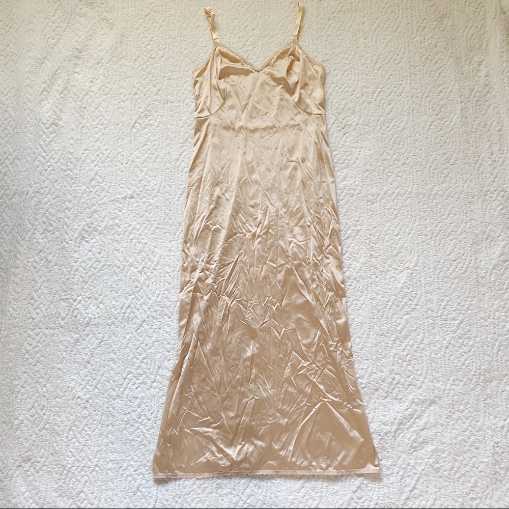 VINTAGE FULL LENGTH SLIP